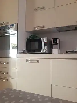 singolo discreto online show from 04/10/26, 05:34