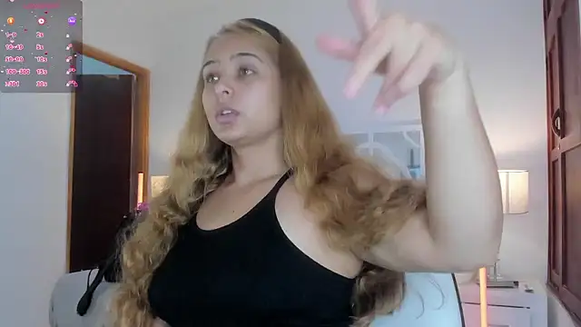 Snapshot of MikaelaStone chatting on 01/12/26, 11:59 MikaelaStone online show from 01/12/26, 11:59