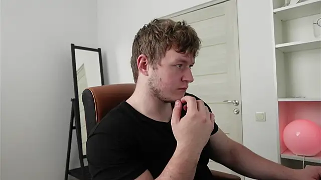 Richard Dullas online show from 10/07/25, 07:16