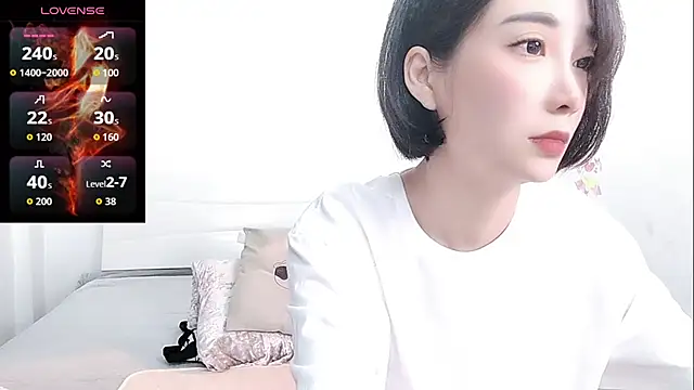 YIWA-2000 online show from 05/18/26, 04:07