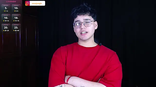 Snapshot of Danijungle chatting on 12/01/25, 12:59 Danijungle online show from 12/01/25, 12:59