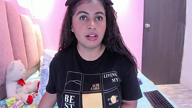 AndreaSweet2 online show from 11/06/25, 07:59