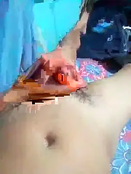 Snapshot of Johlrd chatting on 10/18/25, 06:41 Johlrd online show from 10/18/25, 06:41