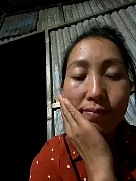 Snapshot of Huong-Ly chatting on 09/28/25, 01:27 Huong-Ly online show from 09/28/25, 01:27