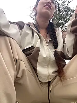 Huong-Ly online show from 02/22/26, 07:40