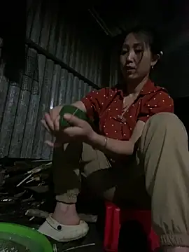 Huong-Ly online show from 03/07/26, 09:50