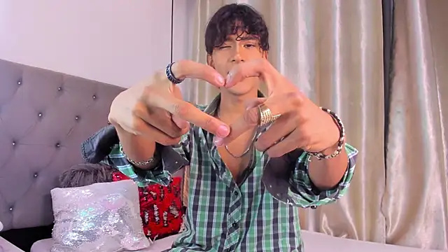 d3rke 666 online show from 10/08/25, 04:32