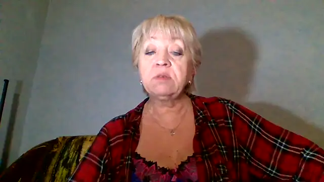 DianaQDream online show from 04/01/26, 07:31