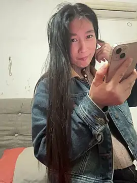 crhong666 online show from 03/24/26, 12:37