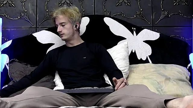 SirReed online show from 03/26/26, 05:57