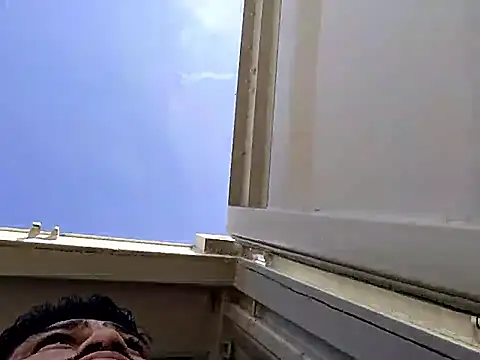 Snapshot of titolovemilfs chatting on 12/17/25, 08:04 titolovemilfs online show from 12/17/25, 08:04