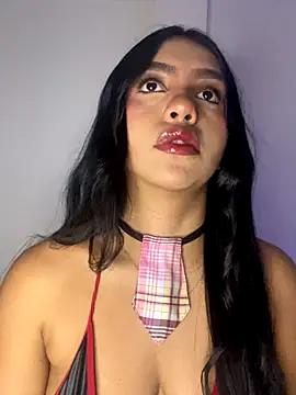 Michelle johnson  online show from 10/28/25, 07:38