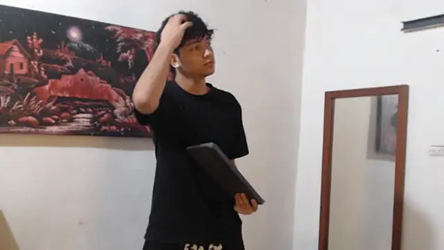 alice julls online show from 11/15/25, 07:43