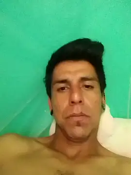 TragicAirplane168 online show from 10/26/25, 05:19