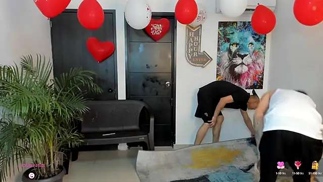 Snapshot of Playhardsex_ chatting on 09/21/25, 10:55 Playhardsex online show from 09/21/25, 10:55