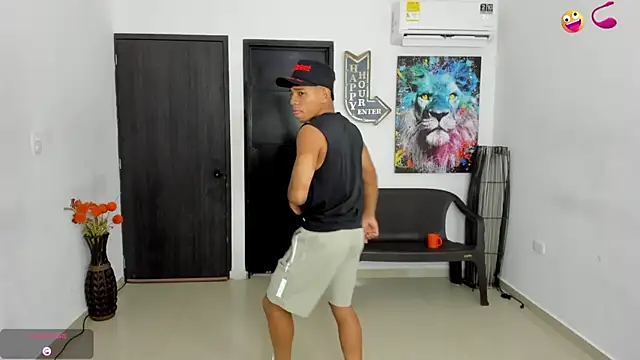 Snapshot of Playhardsex_ chatting on 11/21/25, 10:52 Playhardsex online show from 11/21/25, 10:52