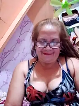 Snapshot of vickyhot1966 chatting on 06/15/26, 12:51 vickyhot1966 online show from 06/15/26, 12:51