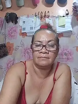Snapshot of vickyhot1966 chatting on 07/19/26, 12:31 vickyhot1966 online show from 07/19/26, 12:31