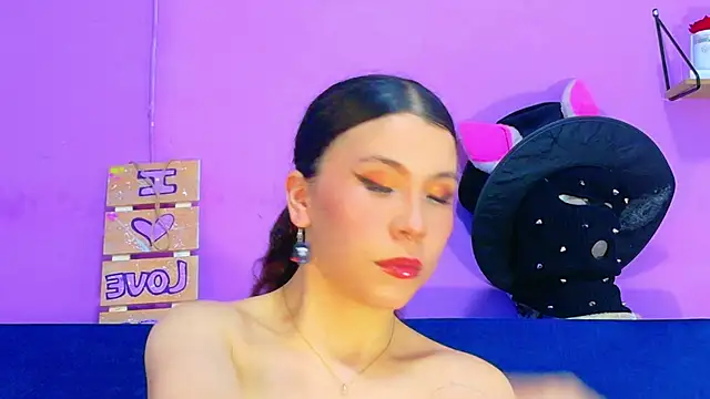 CristalRose online show from 04/09/26, 10:15