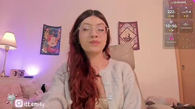 emily uwu0 online show from 01/10/26, 12:45