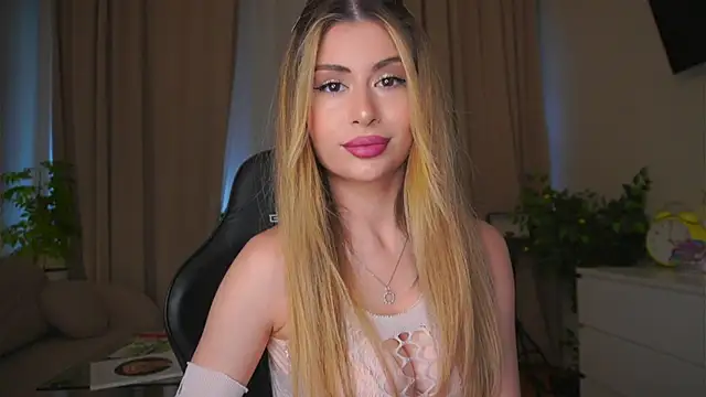 GeorginaHarn online show from 05/22/26, 08:10