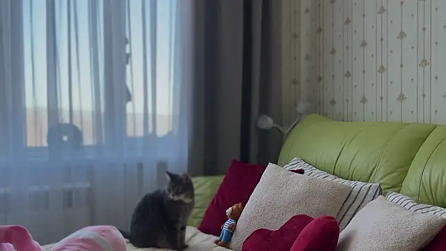 Snapshot of Estella_Elwood chatting on 02/03/26, 06:22 Estella Elwood online show from 02/03/26, 06:22