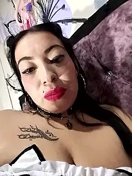 angelicroose2 online show from 10/26/25, 07:25