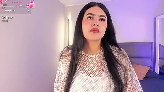 Emma  clark  online show from 09/10/25, 12:38