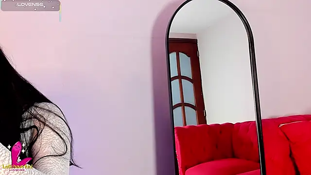 Emma  clark  online show from 10/27/25, 12:09