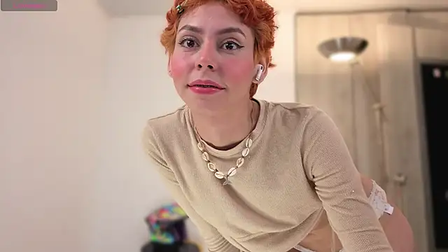 colette e online show from 10/15/25, 03:50