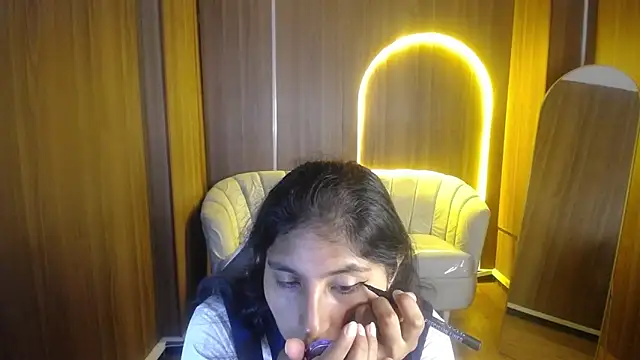 Snapshot of Gumball_b chatting on 11/20/25, 03:18 Gumball b online show from 11/20/25, 03:18