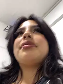 Lili milk20 online show from 04/21/26, 01:42