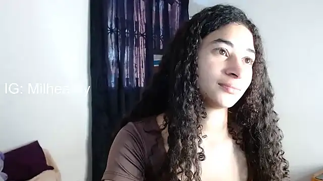 Snapshot of heartty_Milah chatting on 11/07/25, 02:17 heartty Milah online show from 11/07/25, 02:17