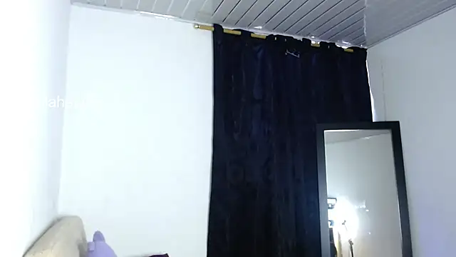 Snapshot of heartty_Milah chatting on 11/15/25, 08:05 heartty Milah online show from 11/15/25, 08:05