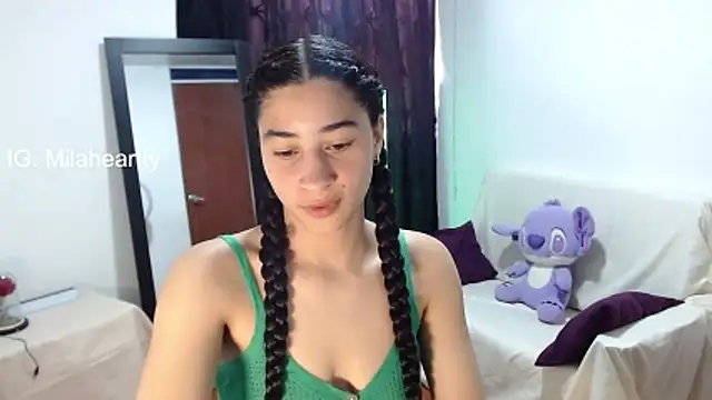 Snapshot of heartty_Milah chatting on 12/14/25, 07:51 heartty Milah online show from 12/14/25, 07:51