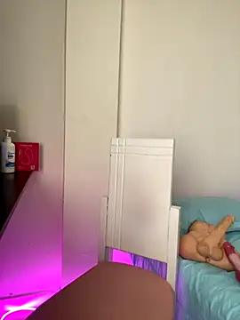 Snapshot of Zara_Bel chatting on 11/26/25, 07:04 Zara Bel online show from 11/26/25, 07:04