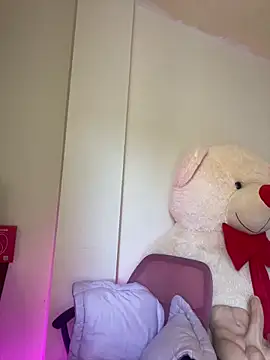 Zara Bel online show from 12/19/25, 06:15