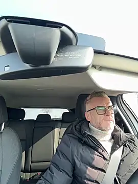 Axl hot online show from 03/08/26, 09:13