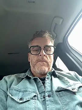 Axl hot online show from 05/15/26, 03:41