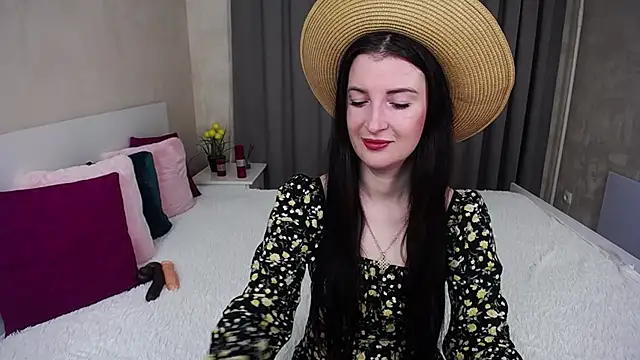 EvelinCuper online show from 11/28/25, 06:27