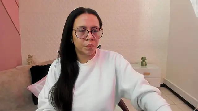 Eva mermaid online show from 04/26/26, 02:04