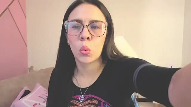Eva mermaid online show from 05/11/26, 02:56