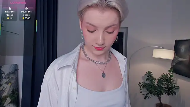 OdelynaAsp online show from 11/06/25, 12:28