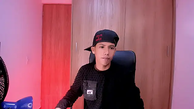 Toy boy777 online show from 02/14/26, 10:23