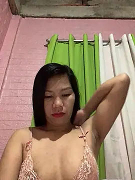 Snapshot of Cleo17 chatting on 07/19/26, 04:11 Cleo17 online show from 07/19/26, 04:11
