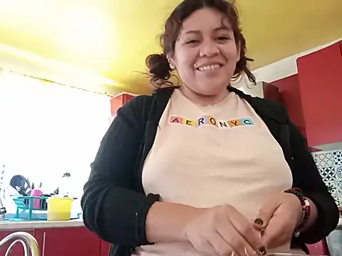 Kitty WetXxX online show from 06/13/26, 07:12