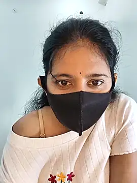 Snapshot of Your-Vedika chatting on 11/14/25, 07:07 Your-Vedika online show from 11/14/25, 07:07