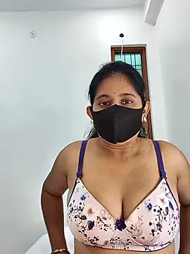 Snapshot of Your-Vedika chatting on 11/18/25, 07:13 Your-Vedika online show from 11/18/25, 07:13