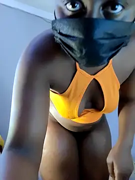 malaika1999 online show from 09/29/25, 12:21