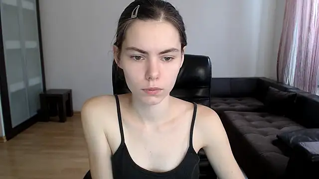 AmelieReve online show from 10/12/25, 09:41